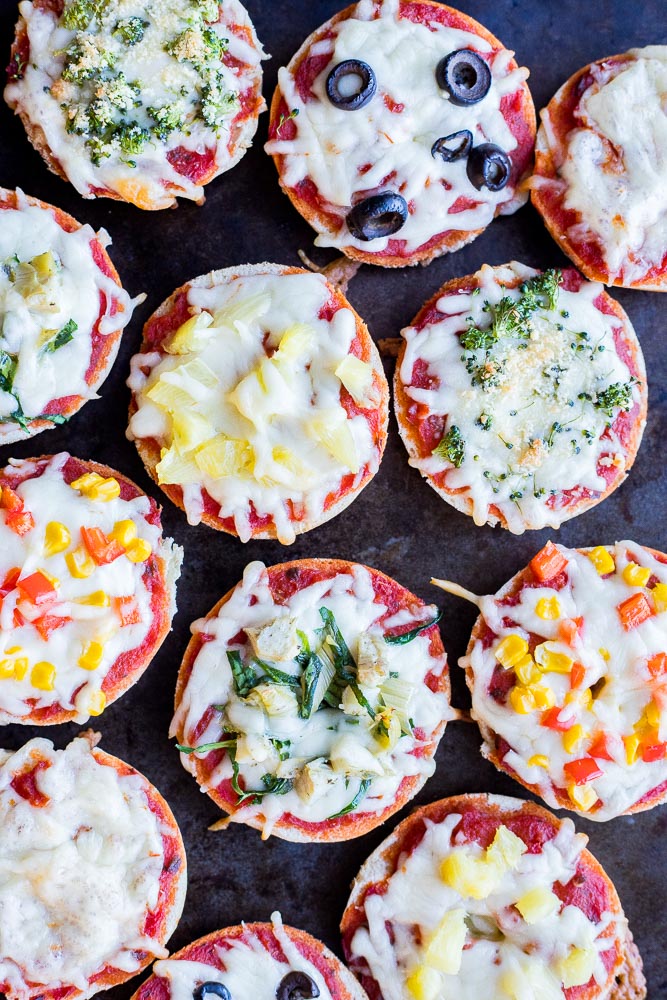 Tray of baked mini pizza bagels